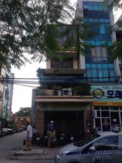 Bán nhà mặt phố Bà Triệu diện tích 200m2, 6 tầng, MT 7,6m, giá chào 420tr/m2 (TL)
