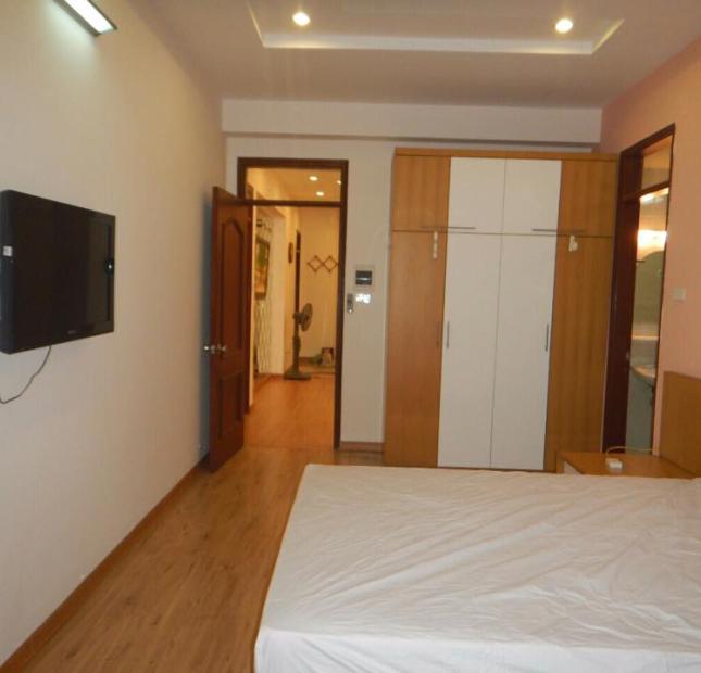 Cho thuê căn hộ cao cấp chung cư N04 Trần Duy Hưng, 156m2, giá rẻ. LH 0917 973 192