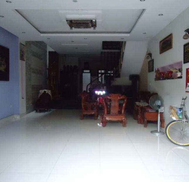 Bán gấp nhà mặt tiền đường Song Hành, Phường Tân Hưng Thuận, Quận 12
