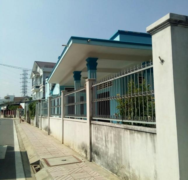 Bán nhà mặt tiền đường 904, Hiệp Phú, quận 9, giá 3.3 tỷ/84.4m2
