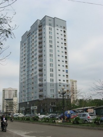 Cần cho thuê căn hộ 130m2 tòa nhà Cienco 1 mặt đường Hoàng Đạo Thúy- Lê Văn Lương