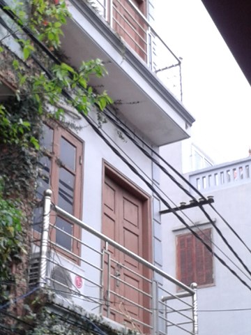 Nhà ngõ 140 Nguyễn Xiển, DT: 60m2 x 4,5 tầng, ngõ rộng ô tô đỗ cửa, giá 15 tr/th