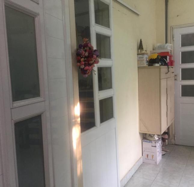 Bán căn hộ chung cư Huỳnh Văn Chính, quận Tân Phú, giá 870 triệu