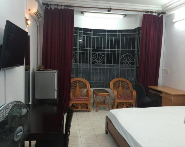 Cho thuê căn hộ dịch vụ 1 phòng ngủ đường Nguyễn Phi Khanh, Quận 1, DT 35m2 - 8triệu/tháng