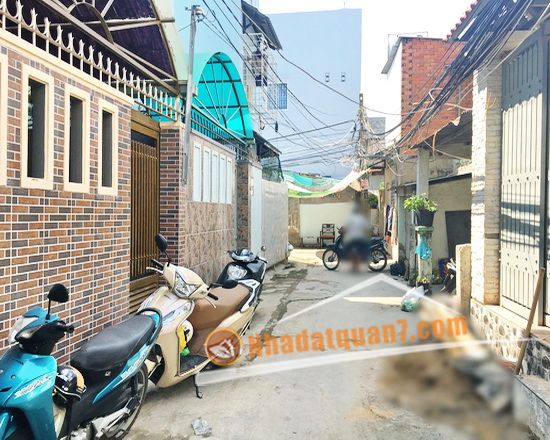 Bán nhà phố 1 lầu hiện đại hẻm 803 đường Huỳnh Tấn Phát, quận 7