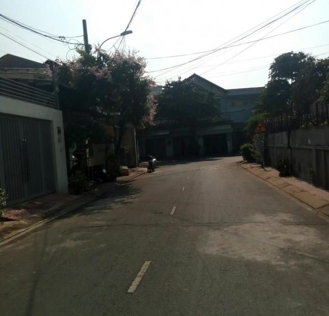 Bán nhà mặt tiền đường Phan Đình Phùng, Hiệp Phú, quận 9