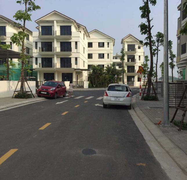 Biệt thự nhà vườn giá chỉ ngang chung cư cao cấp tại dự án Vinhomes Thăng Long