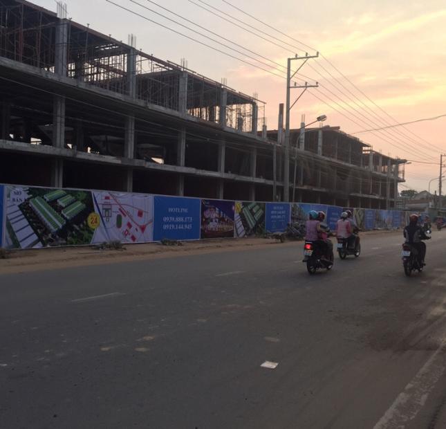 Bán nhà phố liền kề ngay chợ Trảng Bàng, Tây Ninh. LH 0909709378