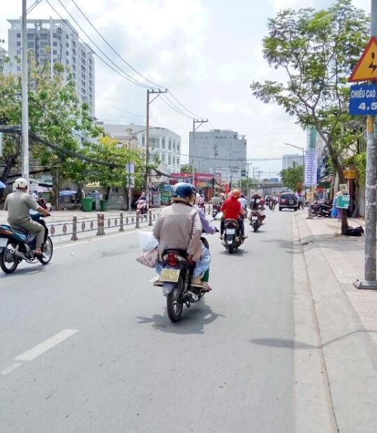 Bán gấp nhà 1 lầu mặt tiền Nguyễn Thị Thập, Tân Phú, Quận 7, gần siêu thị Big C