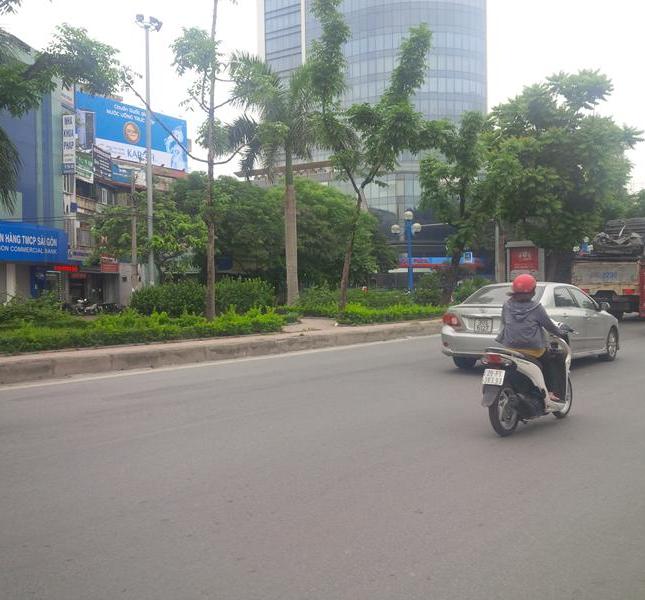 Cho thuê nhà mặt đường Hoàng Quốc Việt, tiện kinh doanh hay làm văn phòng