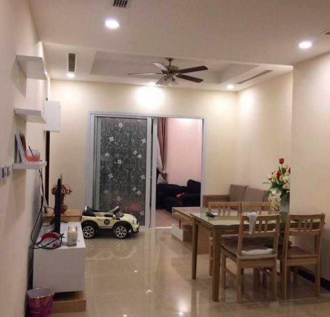 Cho thuê chung cư D11 Trần Thái Tông, DT 90m2 2PN đủ đồ, giá 11tr/th, LH 012.999.067.62