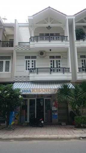 Bán nhà mới xây 3 tầng đường Tôn Thất Tùng, gần đại học Nha Trang