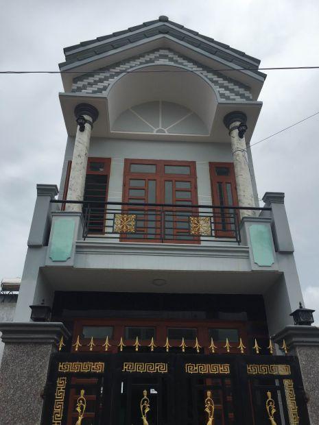 Cần tiền bán nhà gần mặt tiền đường Bà Điểm, Phan Văn Hớn