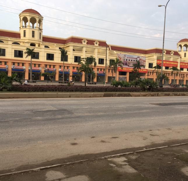 Bán lô đất 100m2 mặt đường Phạm Văn Đồng giá 14tr/m2 đối diện Our City. Lh 0939870059