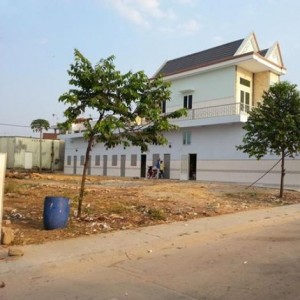 Cần bán 07 lô đất nền trung tâm Làng Đại Học, liền kề khu du lịch sông Cổ Cò