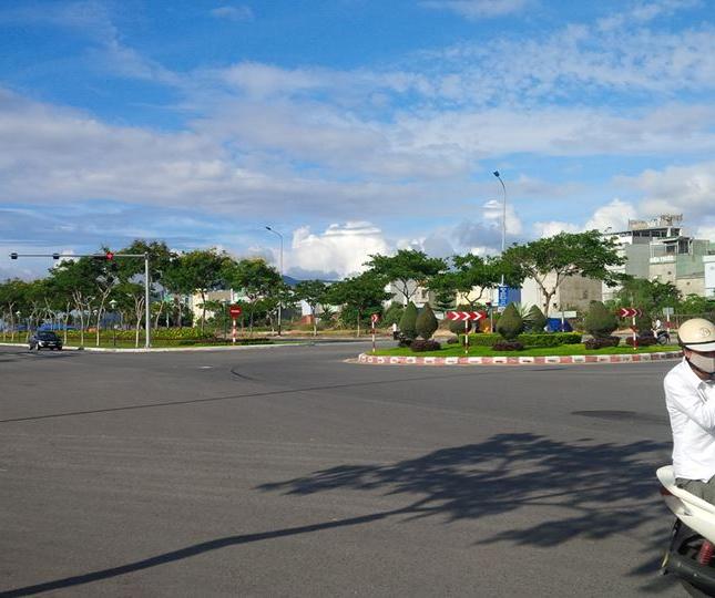 Bán đất đường 7m5 gần biển Nguyễn Tất Thành, ngay trục 60 – LH: 0906590030