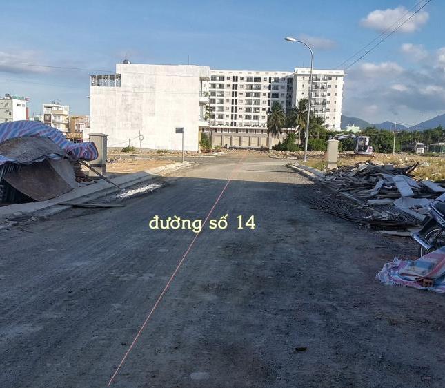 Bán nhiều lô đất 60m2, hướng Tây Bắc- Tây Nam, khu Lê Hồng Phong 2 Nha Trang, giá rẻ