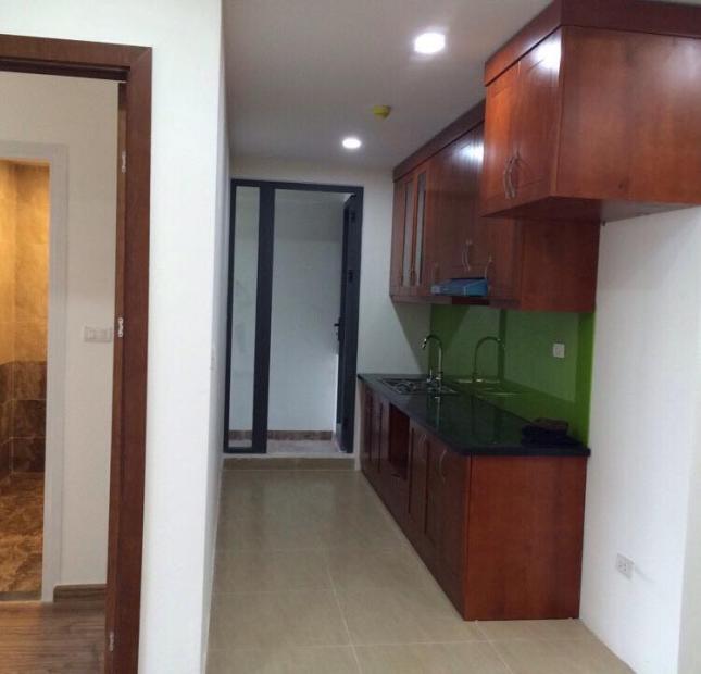 Cho thuê căn hộ 18T mặt đường Lê Văn Lương, 2PN, đồ cơ bản giá 9triệu- 01643801360