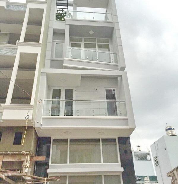 Cho thuê nhà phố 2.5 lầu đường 8m, P. Phú Thuận, Quận 7