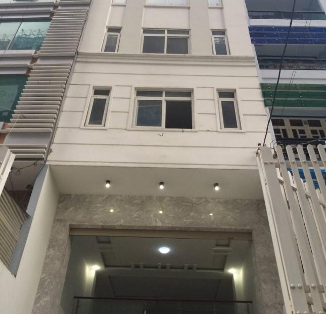 Văn phòng 60m2 chính chủ cho thuê tại quận 4, mặt tiền đường Nguyễn Khoái