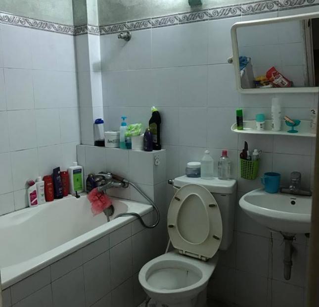 Bán nhà 38m2 Giải Phóng, đẹp, gần đường ô tô, 2.72 tỷ