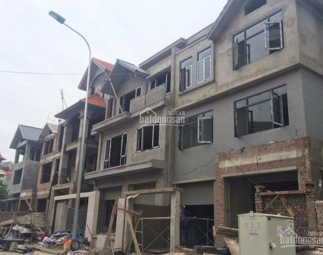 Bán nhà liền kề C37 Bộ Công An, Nam Từ Liêm nhà xây thô 3,5 tầng, ngay ngã tư Lê Văn Lương giá rẻ