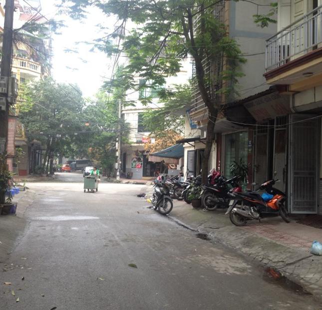 Bán gấp nhà 5.3 tỷ Nguyễn Xiển, Thanh Xuân, DT 55m2