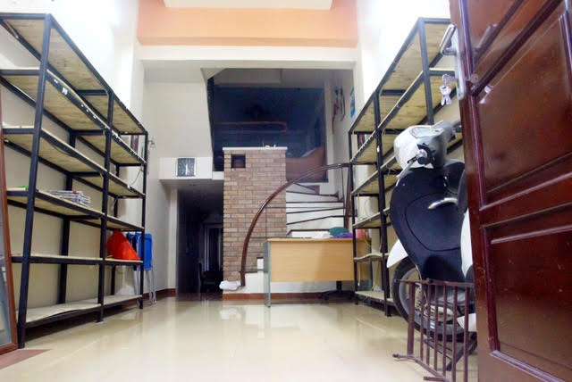 Cho thuê nhà riêng ngõ phố Tây Sơn, diện tích 40 m2 x 4 tầng, giá 12 tr/tháng
