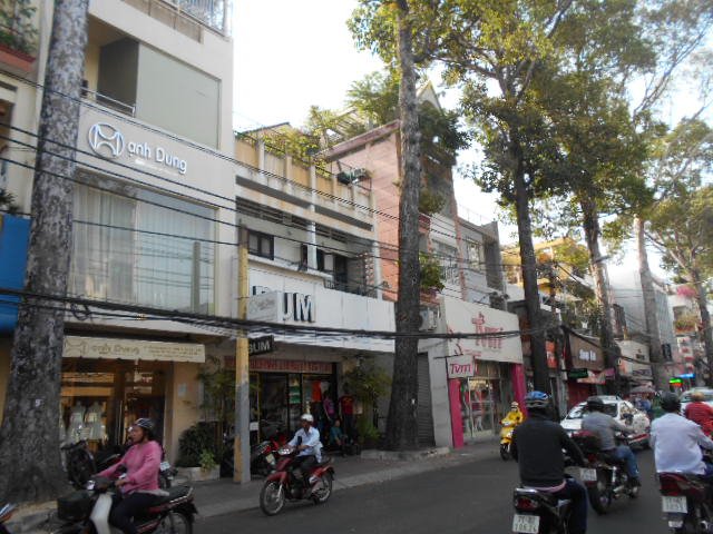 Bán nhà đường Lê Thị Riêng, Bến Thành, Q. 1, diện tích 8 x 14m, giá 25 tỷ