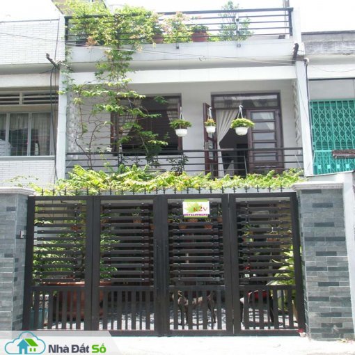 Bán nhà HXH đường Nguyễn Tri Phương, P8, Q10. DT: 5.2*16m x 3 lầu + ST
