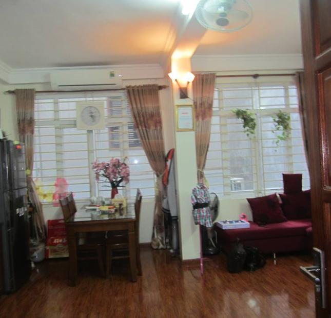 Căn nhà đẹp nhất phố ngõ Văn Hương 34m2, MT 4m, 5 tầng