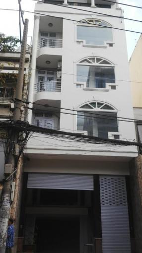 Bán nhà đường Nguyễn Thị Minh Khai, Quận 3, DT: 5x14m, 3 lầu, giá 13.5 tỷ