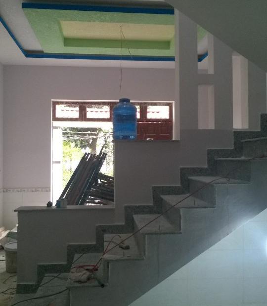 Bán Nhà mới sắp xây xong 1 Lầu, 1 Trệt, Sổ riêng- cách Ngã Tư Bình Chuẩn 50m.
