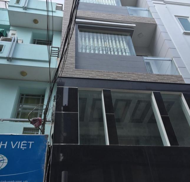Nhà rộng, hẻm xe hơi quay đầu Nguyễn Thị Minh Khai, Q1, 6.6 tỷ               