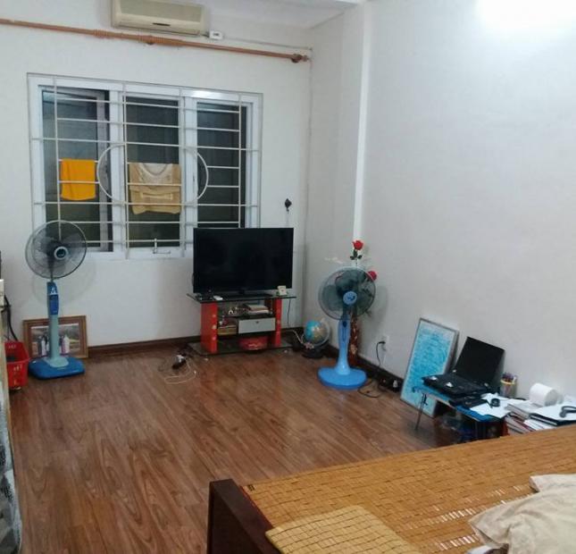  Bán nhà phố Nguyễn Lân, Trường Chinh, 3.9 tỷ 42m2, 4 tầng, 2 thoáng – phân lô - ô tô đỗ thỏa mái.