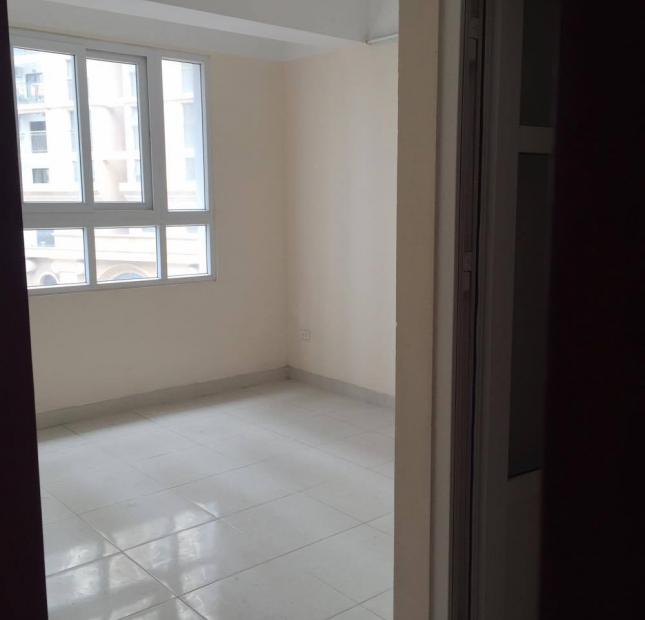 Chính chủ cần bán gấp căn hộ 501 chung cư CT3 Ao Hoàng Cầu, Đống Đa , Hà Nội