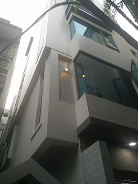 Bán nhà ngõ phố  Trần Duy Hưng dt 34 m2 x 5 t mới tinh giá 3,85 tỷ