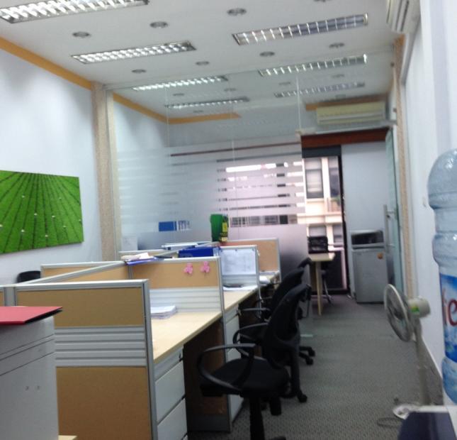 Chính chủ cho thuê văn phòng tại Nguyễn Du 40m2