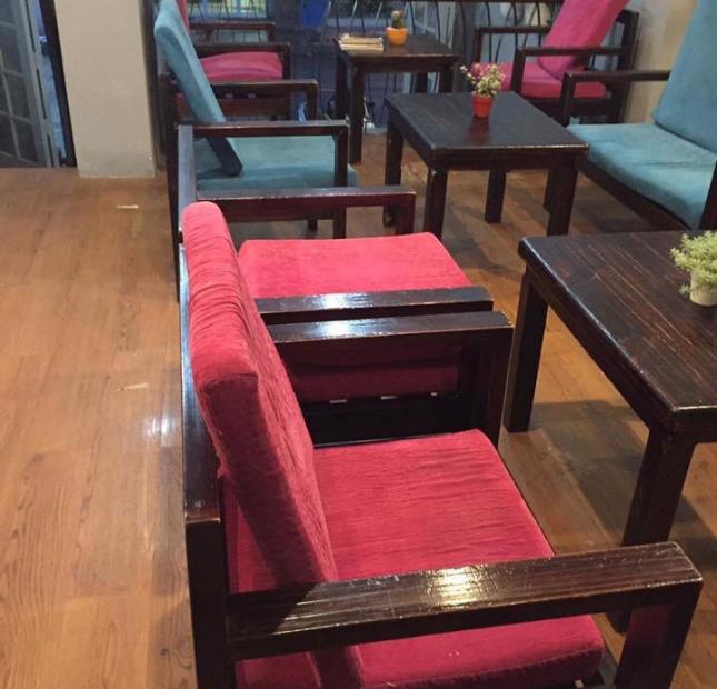 Hiện mình đang sang gấp quán Cafe 111 Tân Vĩnh, phường 5, quận 4