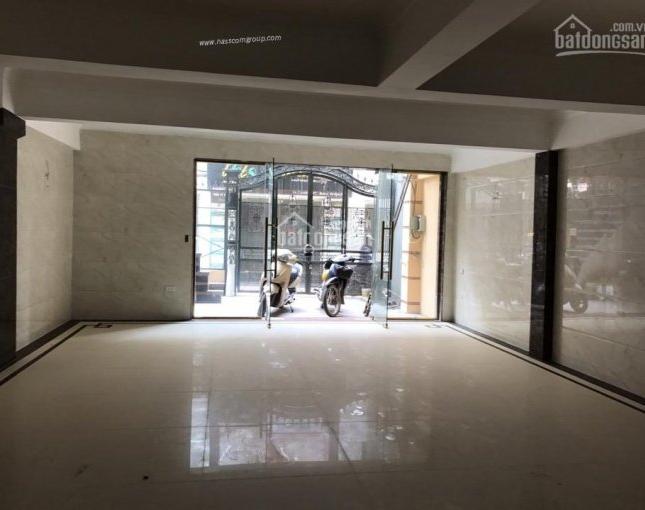Cho thuê nhà riêng Trần Duy Hưng, 85 m2 x 5 tầng, Tầng 1, 2 thông sàn, tiện làm vp công ty