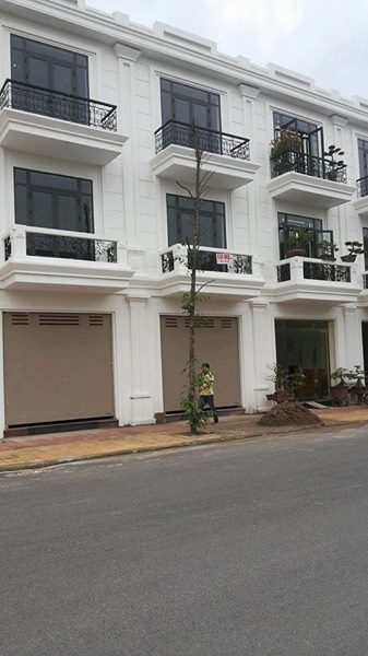Bán nhà 3 tầng tại khu đô thị Petro Thăng Long Thái Bình