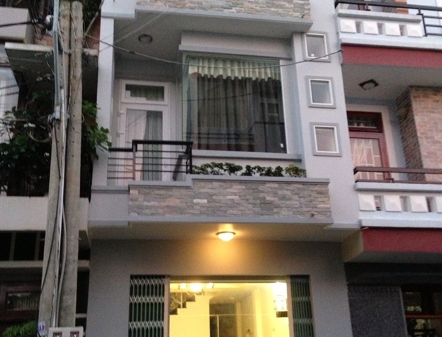 Bán KS 2 Sao, MT Calmette góc Lê Thị Hồng Gấm, DT: 70m2, 10 tầng, 25 phòng, HĐ: 163tr/th, 43.9 tỷ