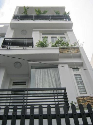Bán nhà đã hoàn thiện 5 tầng xây mới  đường Nguyễn Trãi, DT 40m2- 2 mặt thoáng. Giá 3 tỷ 