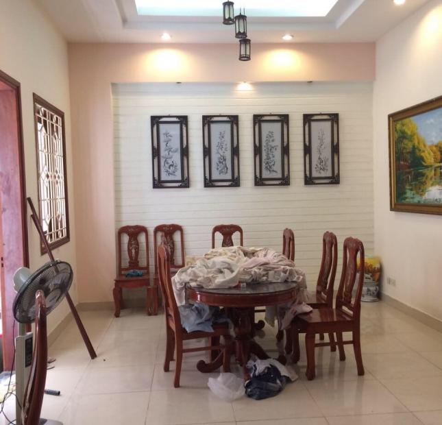 Cho thuê villa 380m2 Thảo Điền, quận 2, giá rẻ