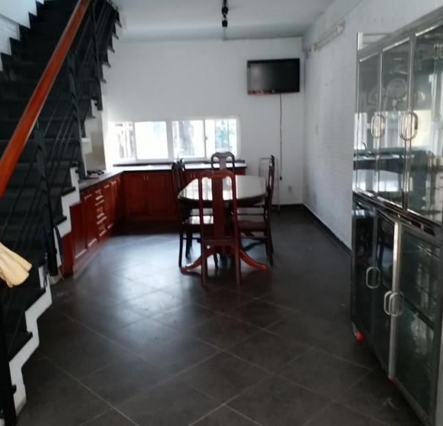 Cho thuê nhà riêng hẻm 498 Lê Hồng Phong, Q10, TPHCM. DTSD 200m2, giá 30 triệu/tháng