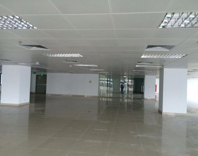 Cho thuê văn phòng giá rẻ đường Trần Thái Tông, Duy Tân, Cầu Giấy 180m2, 250m2 giá 180 nghìn/m2. LH 0948175561