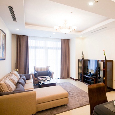 Cho thuê căn hộ 3 phòng ngủ, 101m2 tại chung cư Sky City, giá rẻ, LH 0936061479