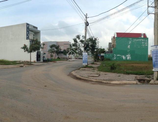 Bán 02 lô đất 10x26m, gần KCN Lê Minh Xuân, SHR, tiện xây trọ, giá 3,6 triệu/m2