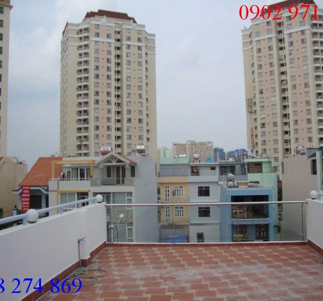Cho thuê nhà 3 lầu mặt đường Nguyễn Quý Đức, Q2. Giá 32 triệu/th