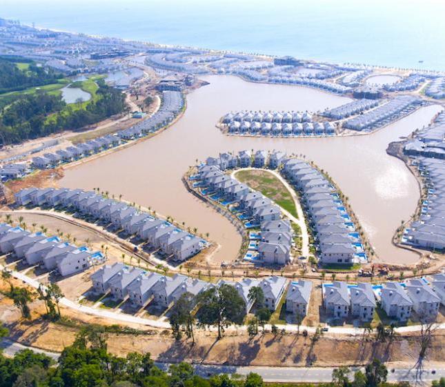 Bán Biệt Thự Phú Quốc view biển cực đẹp, dt 420m2 đang cho thuê 300tr/tháng giá 9 tỷ.LH: 0984391239